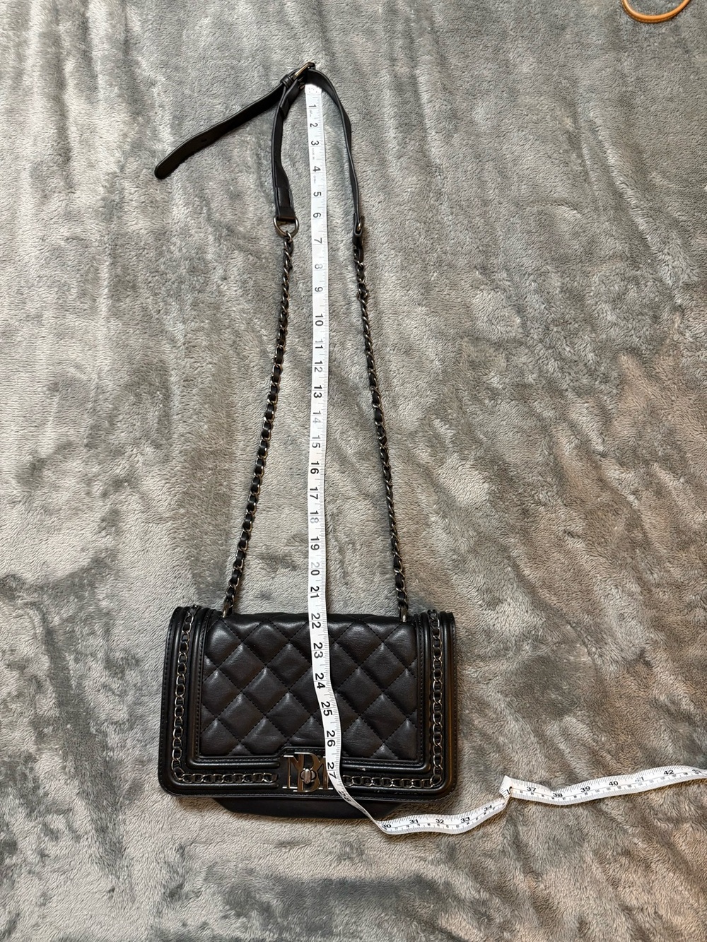 Badgley Mischka Black Quilted Chain-Trim Crossbody Bag - Picture 2 of 7